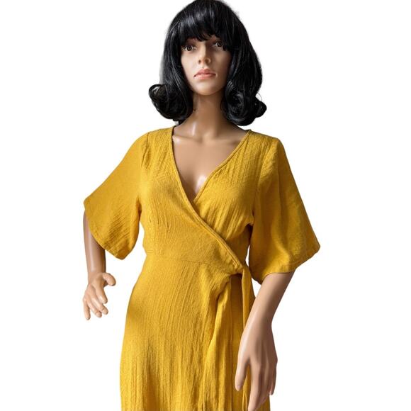 NWT urban outfitters yellow print wrap short sleeved dress size small - Picture 6 of 14